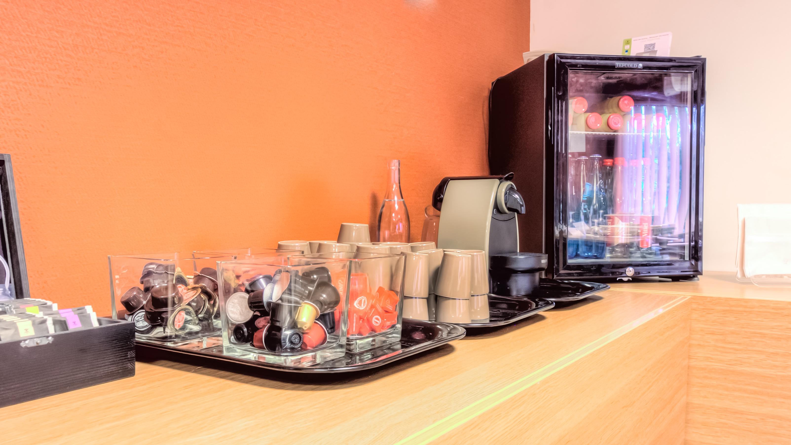 Logis Restaurant Des Acacias Lille En Ferrain Hotel 3*
