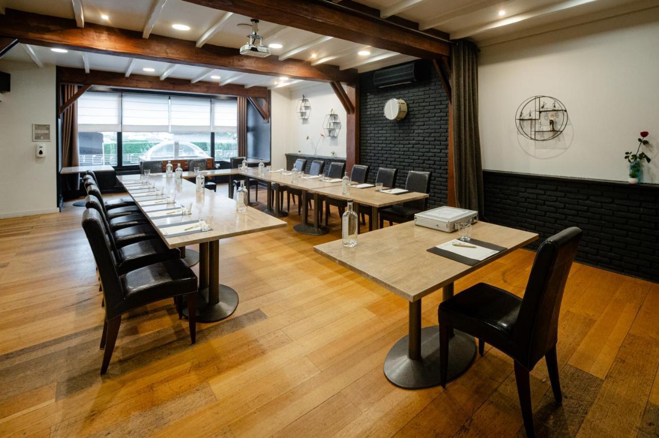 Hotel Logis Restaurant Des Acacias Lille En Ferrain 3*