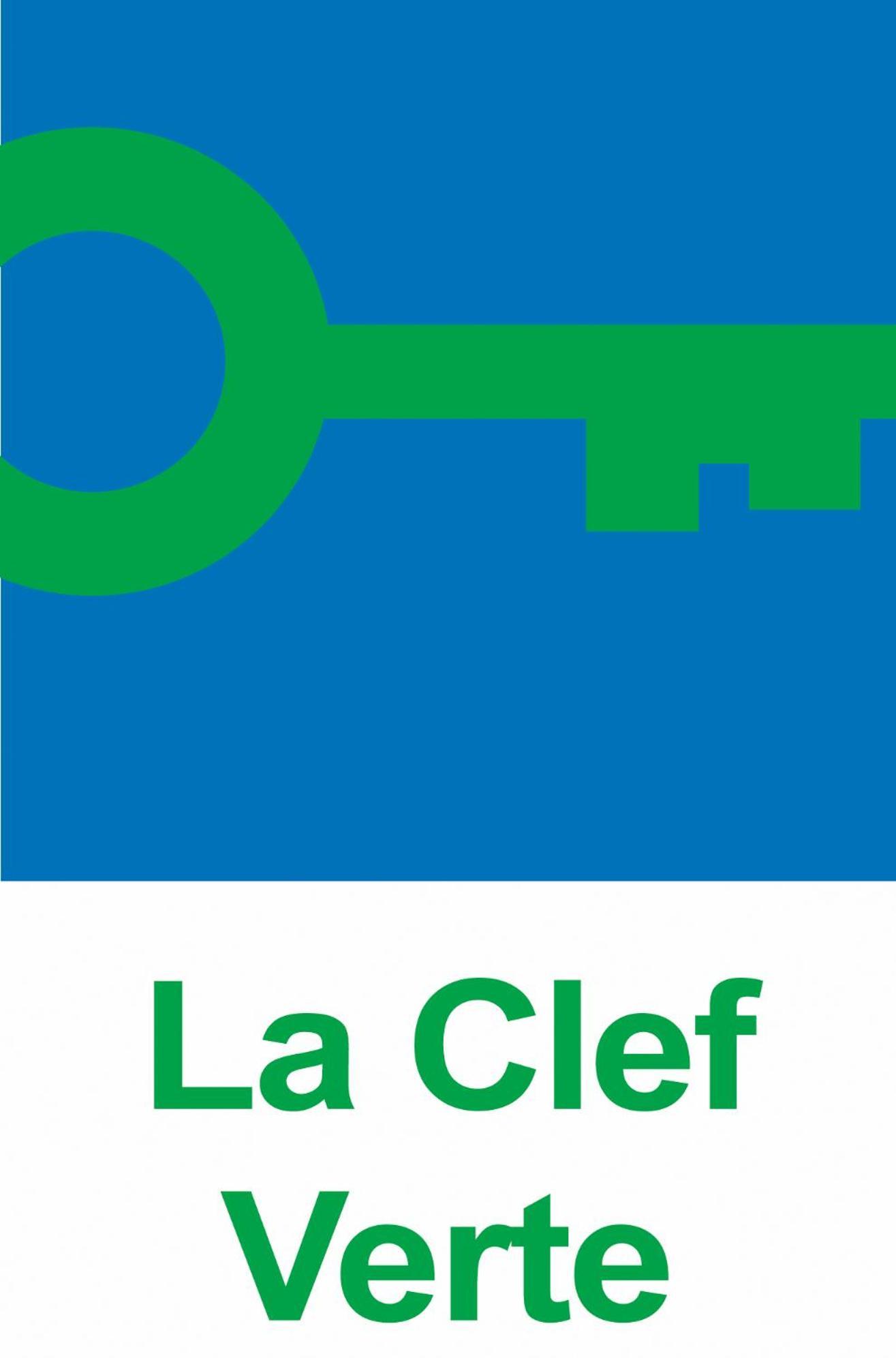 Hotel Logis Restaurant Des Acacias Lille En Ferrain 3*